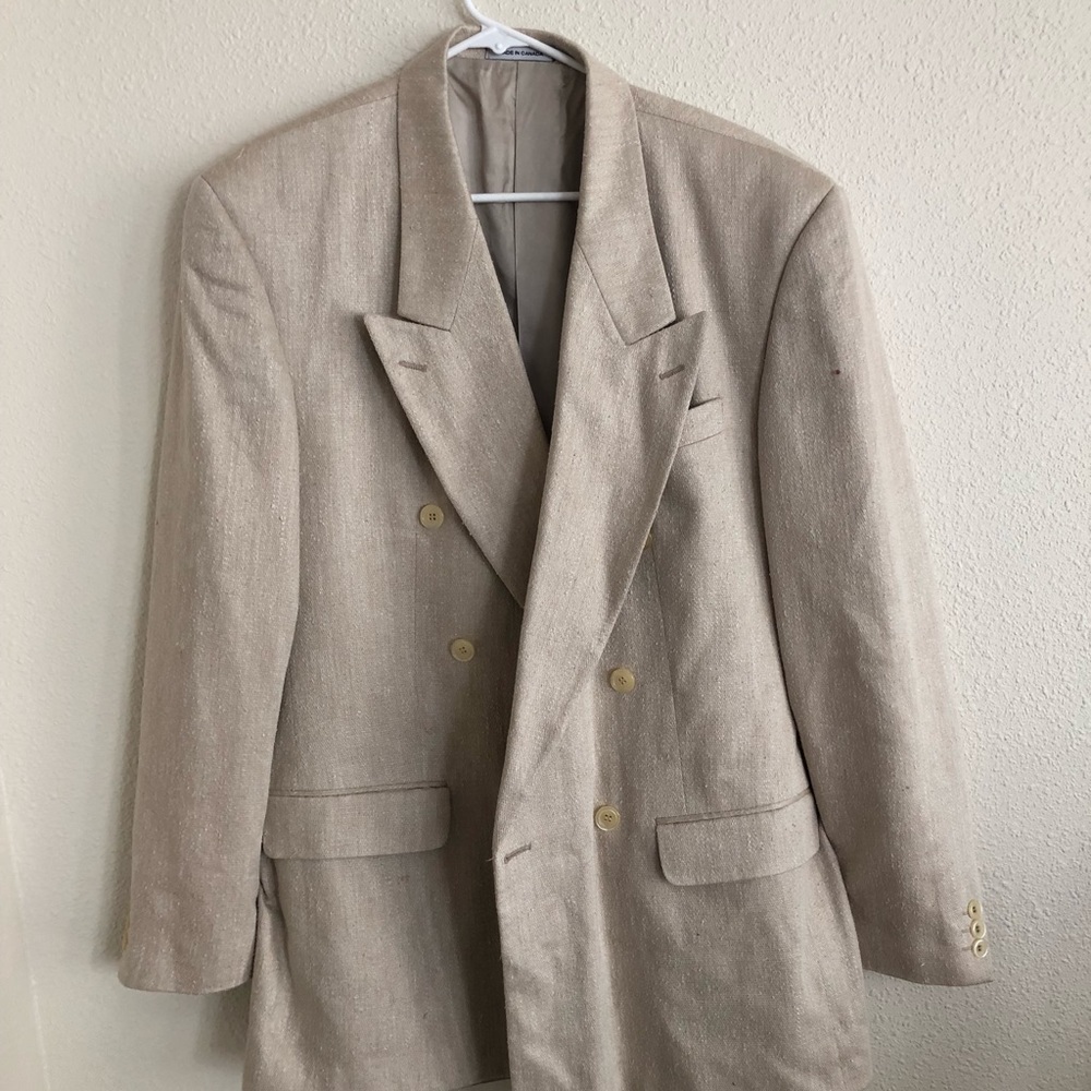 Vintage 80’s Yves Saint Laurent beige blazer